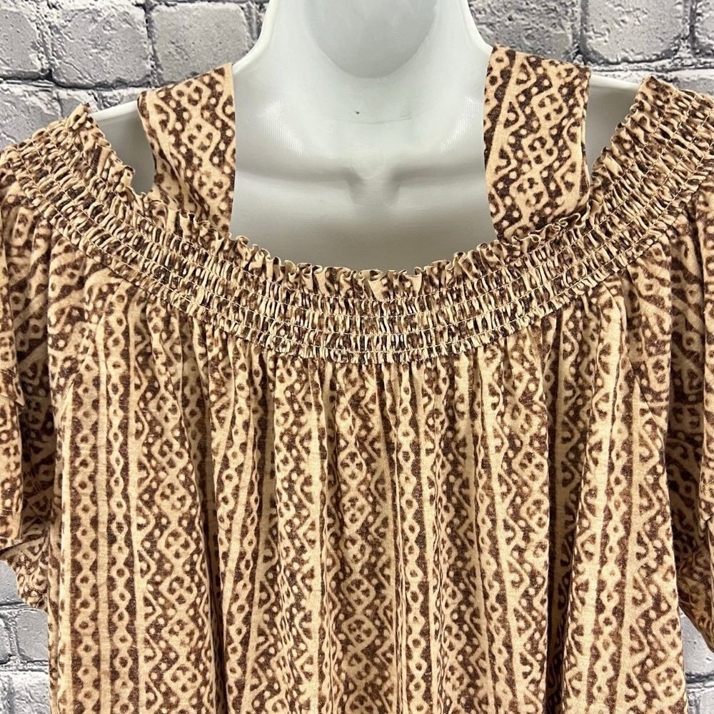 Chico's Size 2 Tribal Swirls Cold-Shoulder Top L 12 - Picture 10 of 12